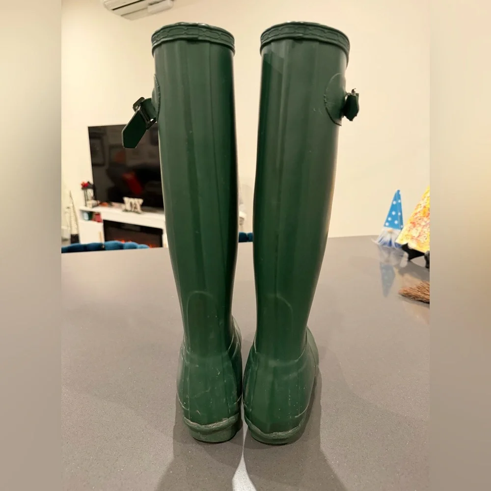 Hunter Original Tall Rainboot in‎ Green Size Womens 5 Mens 4